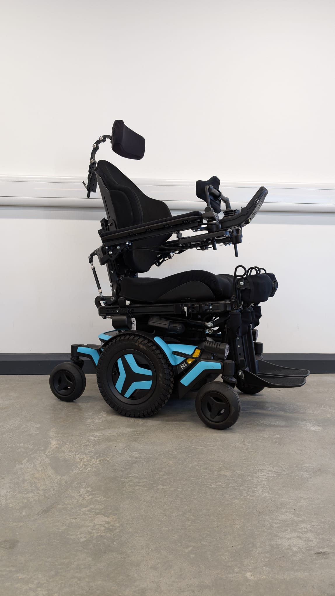 Ex - Demo Permobil M Corpus VS Standing Powerchair - Beyond Mobility.